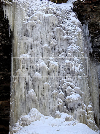 Frozen Munising Falls
